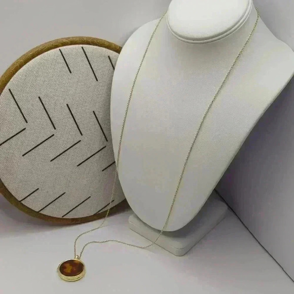 LOFT Necklace locket with GoldTone and tortoise - Picture 1 of 6